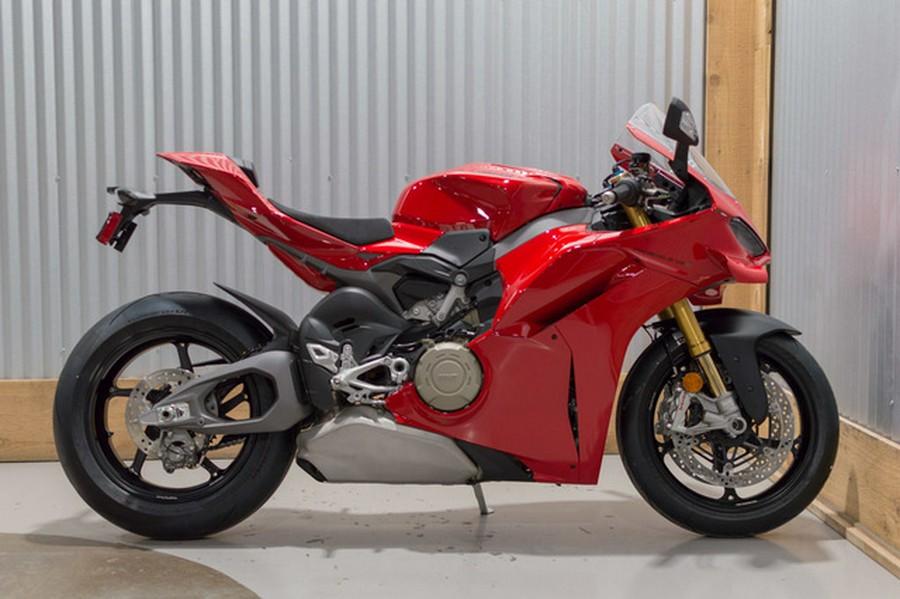2025 Ducati Panigale V4 S Ducati Red