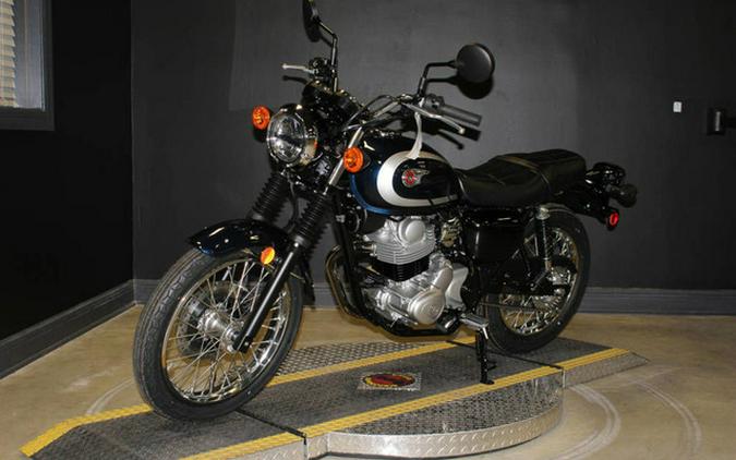 2025 Kawasaki W230 ABS