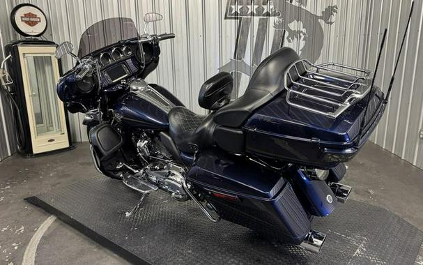 2018 Harley-Davidson® FLHTKSE - CVO™ Limited 115th Anniversary