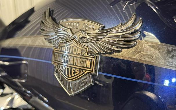 2018 Harley-Davidson® FLHTKSE - CVO™ Limited 115th Anniversary