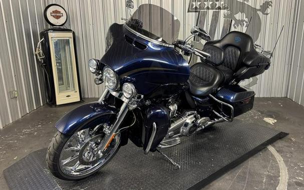 2018 Harley-Davidson® FLHTKSE - CVO™ Limited 115th Anniversary