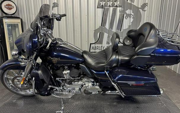 2018 Harley-Davidson® FLHTKSE - CVO™ Limited 115th Anniversary