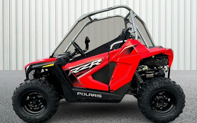 2026 Polaris RZR 200 EFI