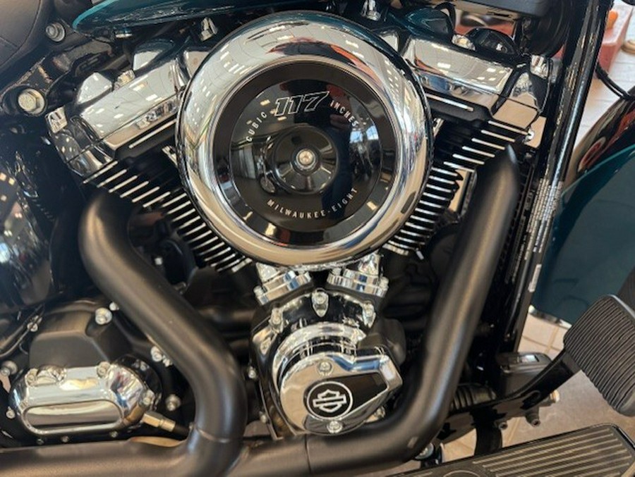 2026 Harley Davidson Accessorized Heritage Classic FLHC