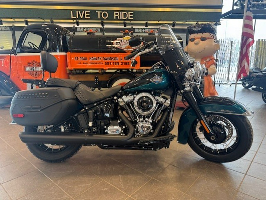 2026 Harley Davidson Accessorized Heritage Classic FLHC
