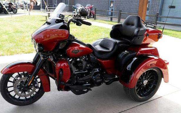 2025 Harley-Davidson® FLHTCUTG - Tri Glide® Ultra