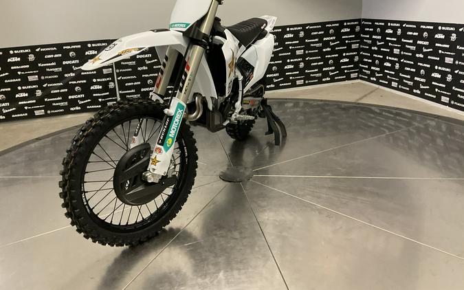 2026 HUSQVARNA FC 450 FACTORY EDITION - 040204Q