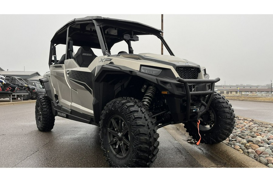 2024 Polaris Industries GENERAL XP 1000 4 PREMIUM - MATTE SILVER QUARTZ