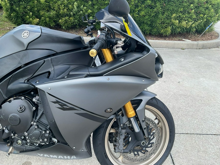 2014 Yamaha Motor Corp., USA YZF-R1