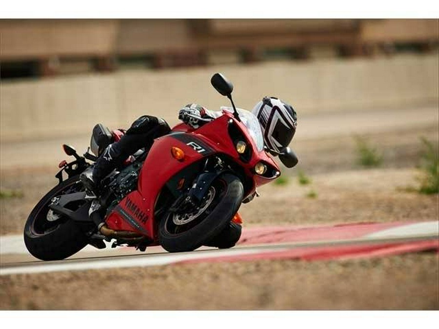 2014 Yamaha Motor Corp., USA YZF-R1