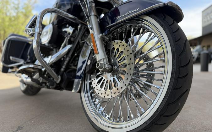 2012 Harley-Davidson® Road King® Classic Big Blue Pearl/Vivid Black