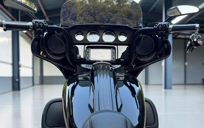2017 Harley-Davidson Street Glide CVO