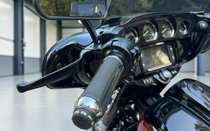 2017 Harley-Davidson Street Glide CVO
