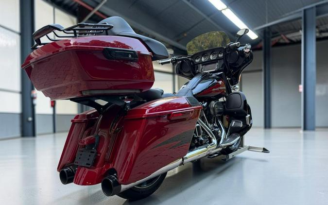 2017 Harley-Davidson Street Glide CVO