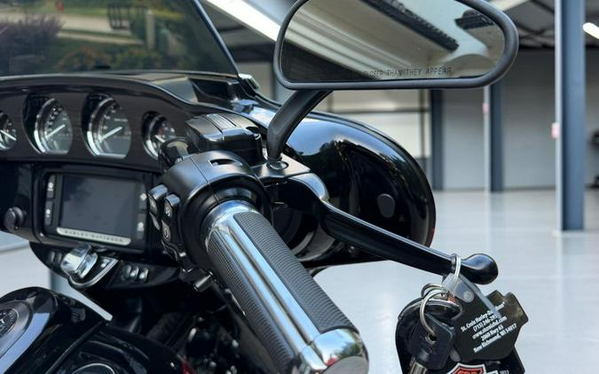 2017 Harley-Davidson Street Glide CVO
