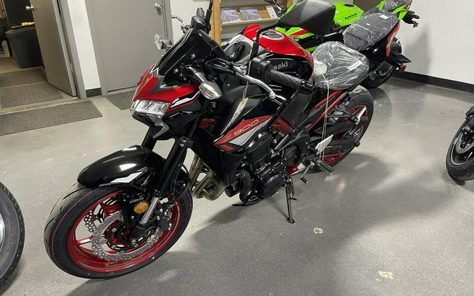 2024 Kawasaki Z900 ABS Candy Persimmon Red/Ebony