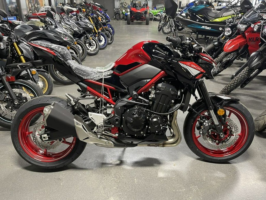 2024 Kawasaki Z900 ABS Candy Persimmon Red/Ebony