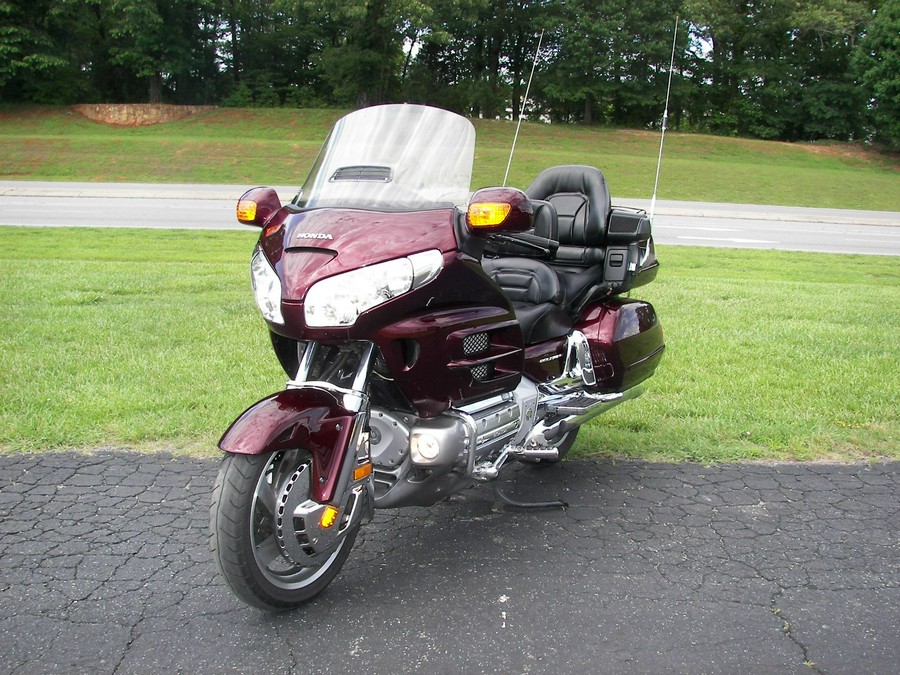 2006 Honda Gold Wing® Audio / Comfort / Navi