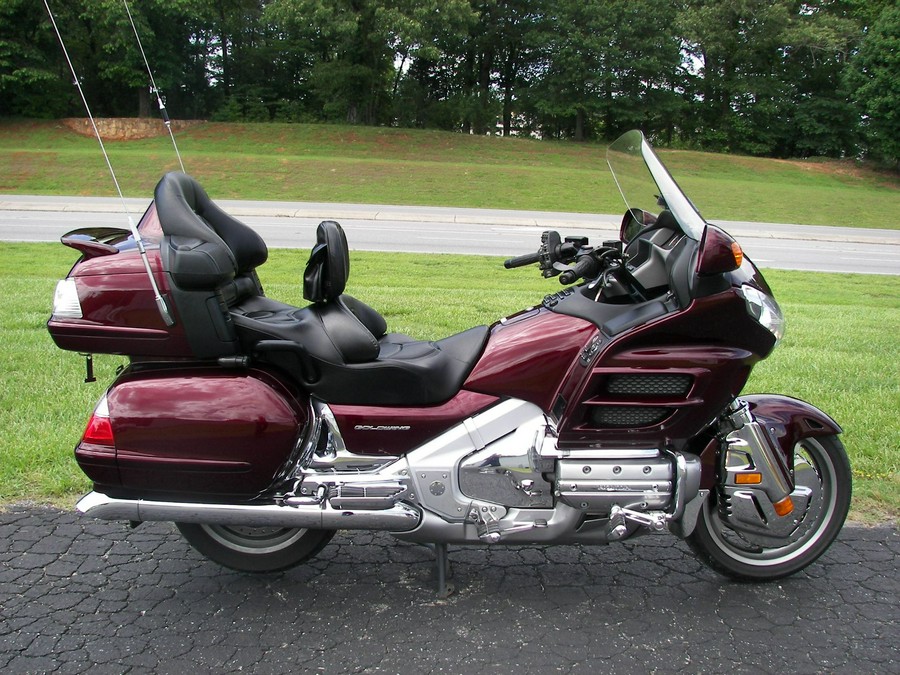 2006 Honda Gold Wing® Audio / Comfort / Navi