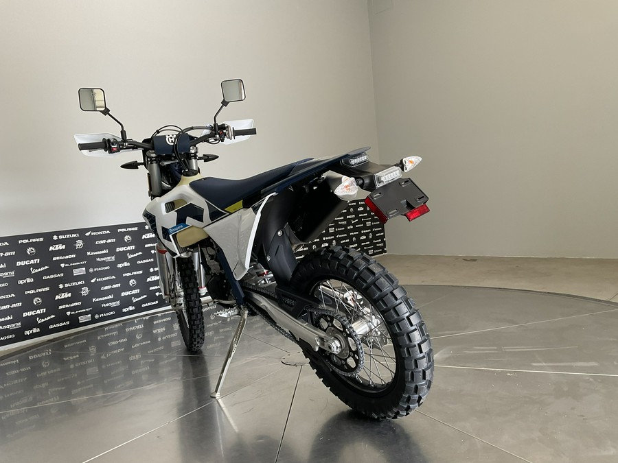 2026 HUSQVARNA FE 501S - 040201Q