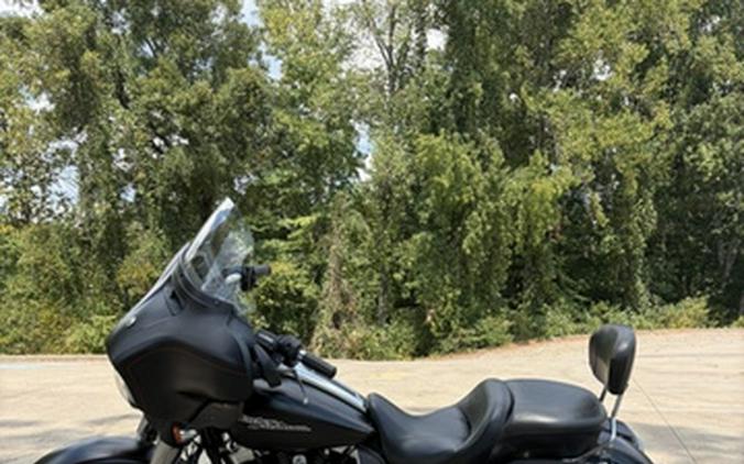 2015 Harley-Davidson Street Glide FLHXS - Special
