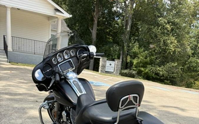 2015 Harley-Davidson Street Glide FLHXS - Special