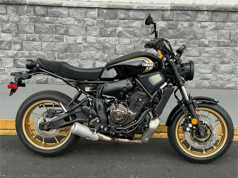 2024 Yamaha XSR700