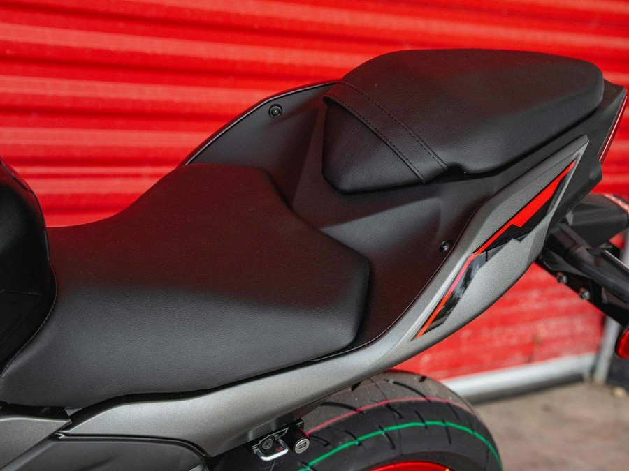 2025 Kawasaki Z500 SE ABS