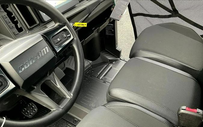 2026 Can-Am SSV DEF MAX XT 65 HD11 BE HB 26 XT HD11