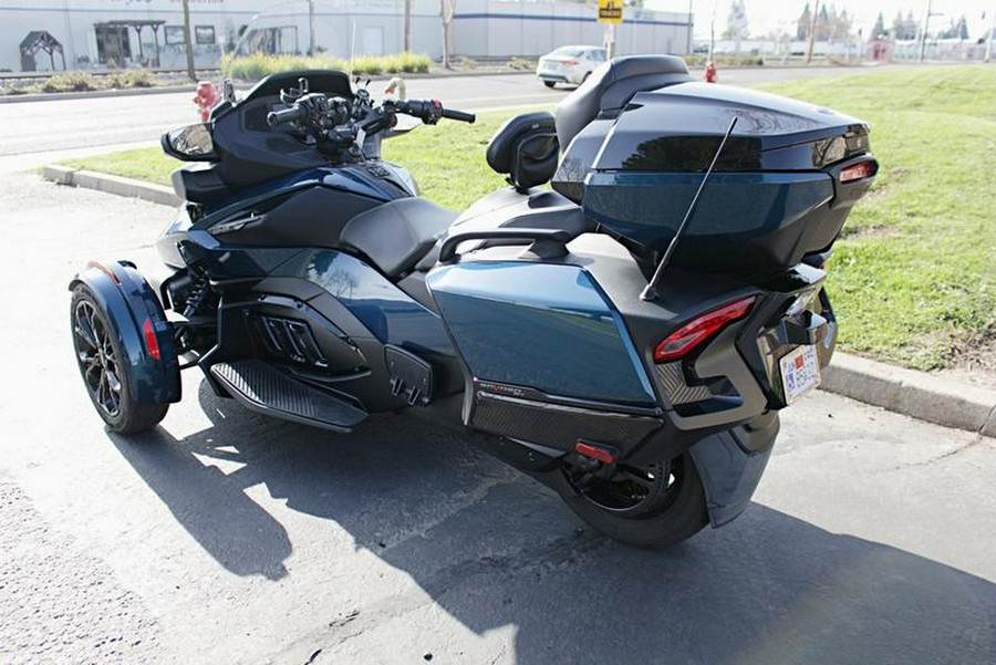 2021 Can-Am® Spyder® RT Limited Dark