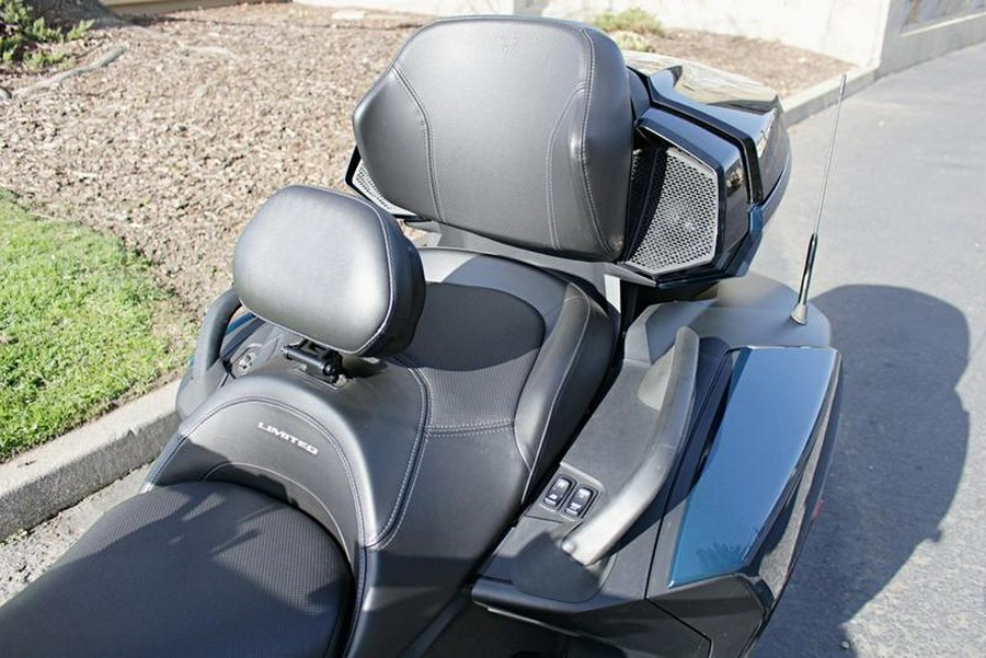 2021 Can-Am® Spyder® RT Limited Dark