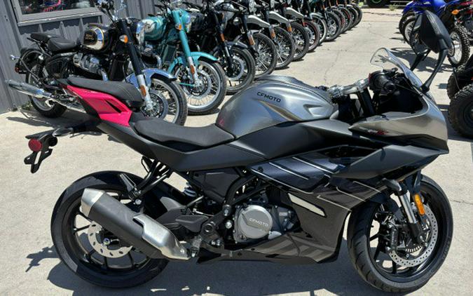 2026 300SS - CFMOTO