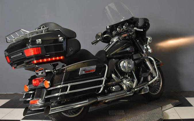 2010 Harley-Davidson Electra Glide Classic Black FLHTCU
