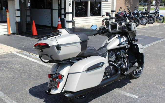 2023 Indian Motorcycle® Roadmaster® Dark Horse® Silver Quartz Smoke