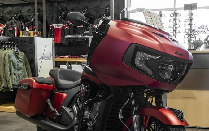 2024 Indian Motorcycle® Challenger® Dark Horse® w/PowerBand Audio Pkg Sunset Red Smoke