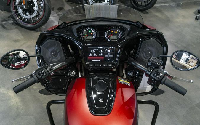 2024 Indian Motorcycle® Challenger® Dark Horse® w/PowerBand Audio Pkg Sunset Red Smoke