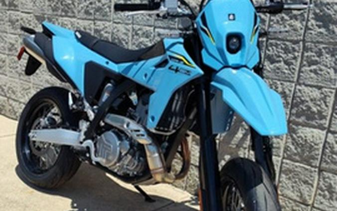 2025 Suzuki DR-Z4SMM5