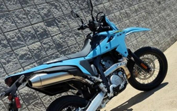 2025 Suzuki DR-Z4SMM5