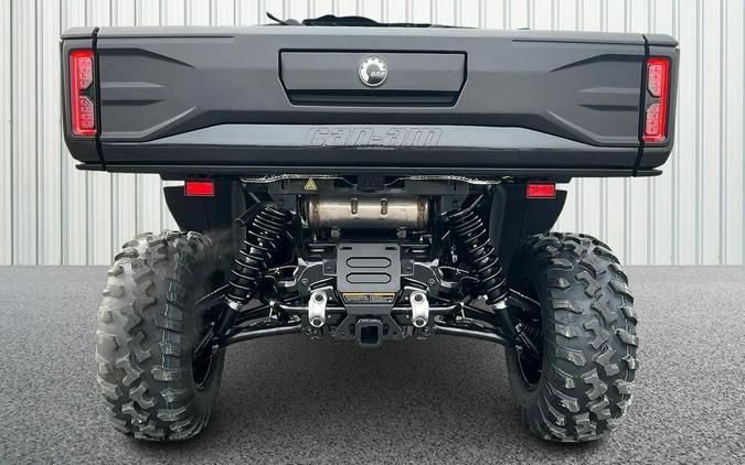 2026 Can-Am SSV DEF MAX XT 65 HD11 BK HB 26 XT HD11