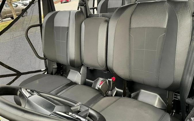 2026 Can-Am SSV DEF MAX XT 65 HD11 BK HB 26 XT HD11