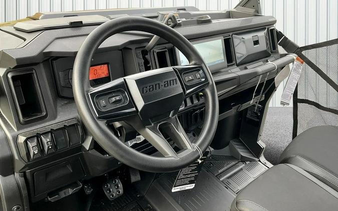 2026 Can-Am SSV DEF MAX XT 65 HD11 BK HB 26 XT HD11