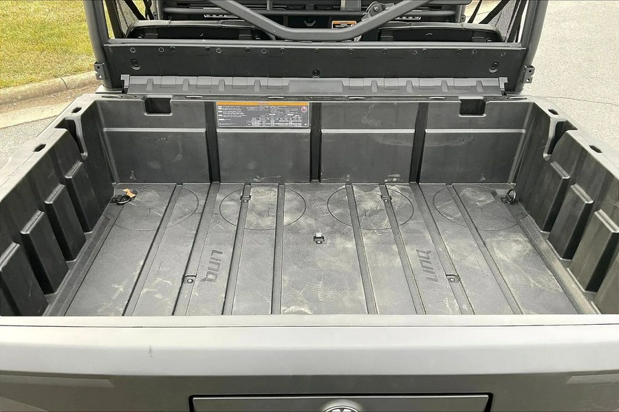 2026 Can-Am SSV DEF MAX XT 65 HD11 BK HB 26 XT HD11