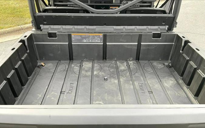 2026 Can-Am SSV DEF MAX XT 65 HD11 BK HB 26 XT HD11