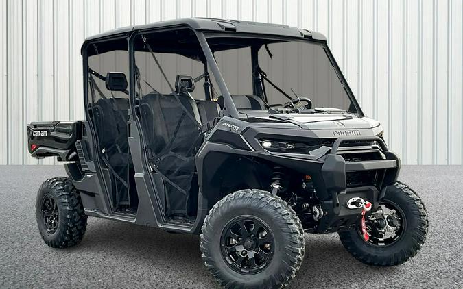 2026 Can-Am SSV DEF MAX XT 65 HD11 BK HB 26 XT HD11