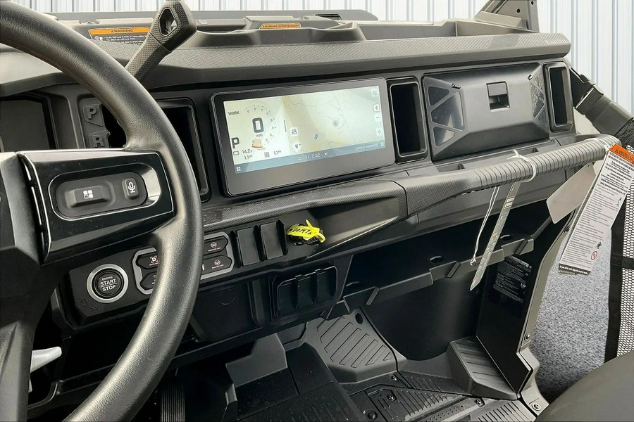 2026 Can-Am SSV DEF MAX XT 65 HD11 BK HB 26 XT HD11