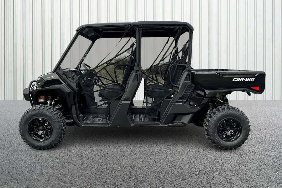 2026 Can-Am SSV DEF MAX XT 65 HD11 BK HB 26 XT HD11