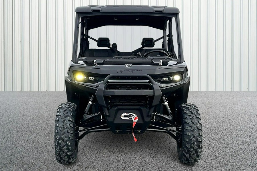 2026 Can-Am SSV DEF MAX XT 65 HD11 BK HB 26 XT HD11