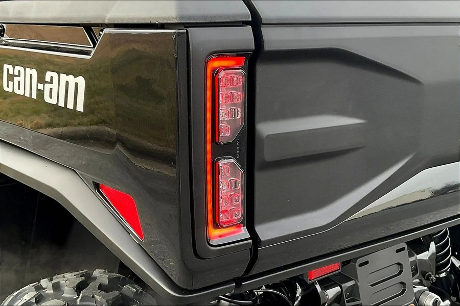 2026 Can-Am SSV DEF MAX XT 65 HD11 BK HB 26 XT HD11