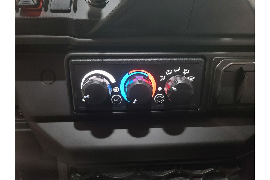 2026 Can-Am Defender MAX Limited HD11