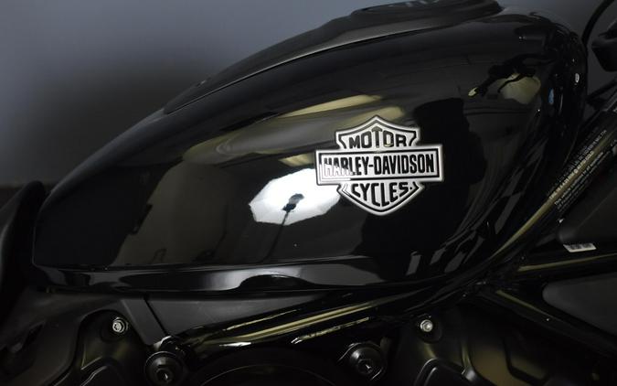 2025 Harley-Davidson Nightster Vivid Black RH975